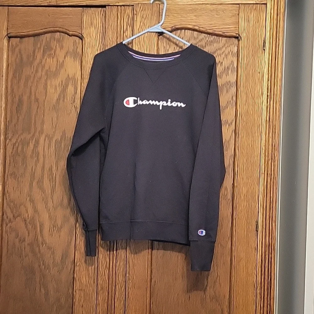 Champion Sweatshirt - Picture 1 of 1